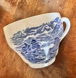 Coffee Tea Cup Loch Duich Royal Warwick Lochs of Scotland Vintage Cottage Decor - Picture 1 of 5