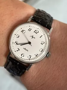 USSR watch LUCH ultra-thin body quartz soviet classic business watch man - Picture 1 of 14