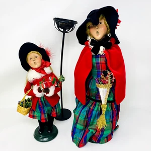 Byers Choice Carolers 2003 Victoria & Victoria's Mother XMas 25 aniversario - Imagen 1 de 12