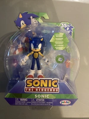 Sonic the Hedgehog 35th Anniversary Sonic 4in Figure w/ Green Emerald In Stock - Image 1 of 2