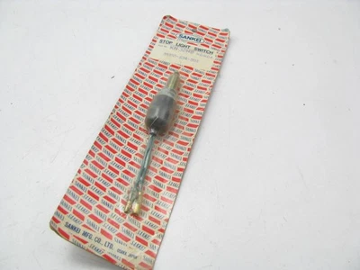 Interruptor de luz de freno Sankei KN-32HB para Isuzu I-Mark 1981-1983 y camioneta Foto 1 de 3