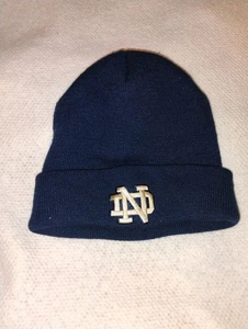 Notre Dame Herren Beanie ONE SIZE blau Adidas gesticktes Logo Strick Foldover - Bild 1 von 5