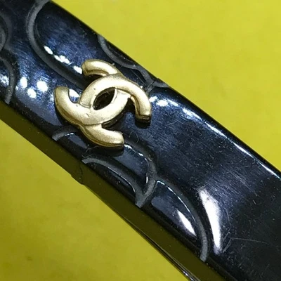 Authentic Chanel camellia Coco Mark Slim Barrette (Black) - Image 1 of 4