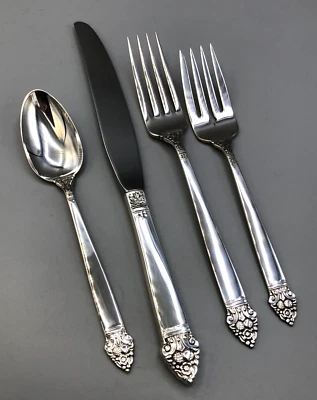 King Cedric by Oneida STERLING Silver 4 piece Place Setting, gently used - Image 1 of 2