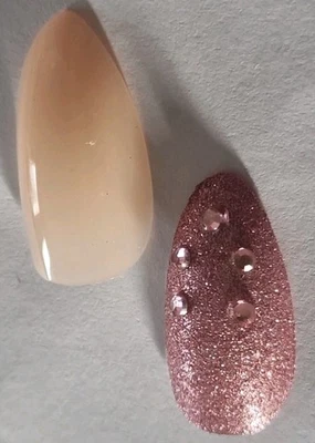 New 2026 Gliterd False Nails,24 pieces with glue By Nailed It - Image 1 of 4