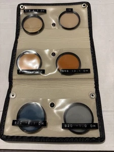 Vivitar Lens filters. 6 x 52mm in case. 2x Vivitar & 4x other brands - Picture 1 of 3