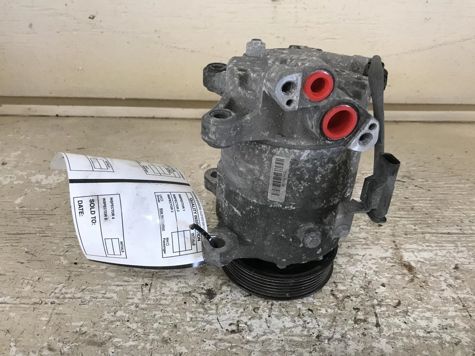 Compresor de aire acondicionado usado se adapta a: BMW X1 2017 2,0 grado A Foto 1 de 4