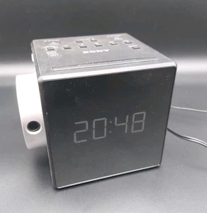 Sony ICF-C1PJ FM/AM Alarm Clock Radio Time Projection Nature Sounds Rare - Picture 1 of 17
