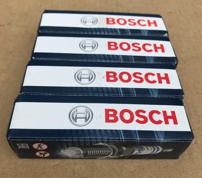BOSCH Spark Plug **x4 supplied** - 0241135520, Y7LER02 **Genuine New BOSCH parts - Image 1 of 4