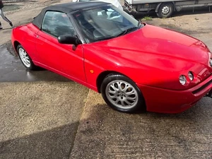 Alfa Romeo Spider Convertible spares repair no mot - Picture 1 of 22