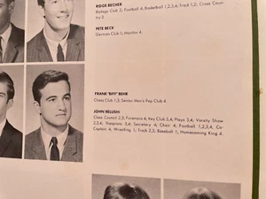 Anuario de clase de secundaria John Belushi 1967 'WECOMI '67' WHEATON IL  - Imagen 1 de 12