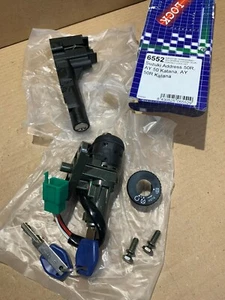 Interruttore accensione e blocco sedile NOS Suzuki AY50 Katana Address Vicma VIC-6552 6 fili - Foto 1 di 4