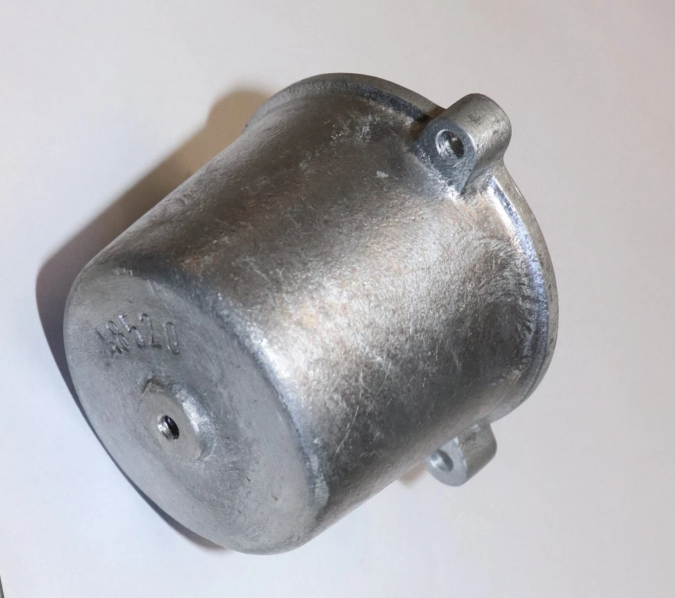 Новый из старых запасов винтажный колпак ступицы оси колеса для Luscombe или Taylorcraft, изящный! - Изображение 1 из 4