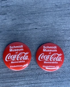 PIN COCA COLA SCHMIDTS MUSEUM ELIZABETHTOWN KENTUCKY Lapel Pins - Picture 1 of 5