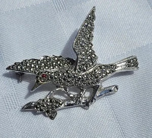 Vintage Brooch European 835 Silver Dove Bird Marcasite Red Eye Rhinestone Pin - Picture 1 of 1