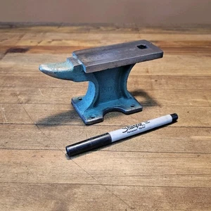 Vintage Jewelers Vise Anvil • Silversmith Tools • Cast Steel 5¼" • 1960s ☆ - Picture 1 of 5
