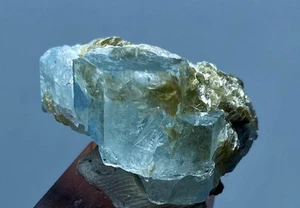 72 Carats Beautiful Natural Aquamarine With Mica Crystal Specimen From Pakistan - Picture 1 of 9