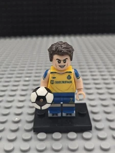 2 inch Custom Cristiano Ronaldo Minifigure Soccer Football - Picture 1 of 2