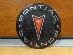 Pontiac 9593169 Factory OEM Center Wheel Hub Rim Cap Cover Accessory GM A0520 - Picture 1 of 5