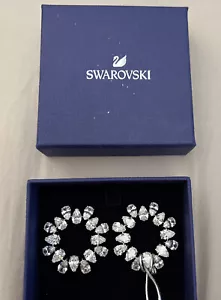 NUEVO EN CAJA Pendientes de estrás con aro frontal de cristal Swarovski Millenia $195 - Imagen 1 de 10