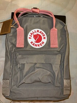 Mini zaino Fjallraven Kanken rosa nebbia nuovo con etichetta $80 - Immagine 1 di 4