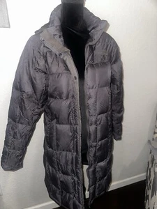 Women’s North Face Puffer knee length black Jacket Size medium - Picture 1 of 7