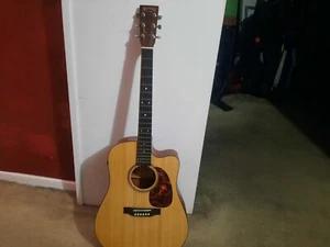 Martin 6 string acoustic electric guitar - Picture 1 of 5