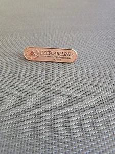 DELTA AIR LINES 50th Anniversary Flight Attendant Pin 1940-1990 Vintage - Picture 1 of 5