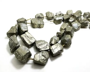 Pepite grezze di pirite naturale cubo perle grezze grezze - PG200 - Foto 1 di 3