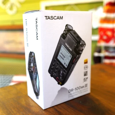 TASCAM DR-100mkIII 2-Kanal tragbarer handlicher digitaler Recorder - Bild 1 von 4