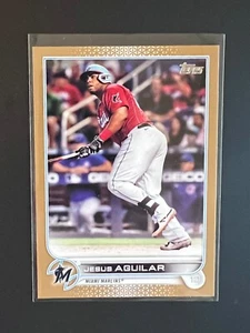 Jesus Aguilar 2022 Topps Series 2 #560 Gold Foil #/2022 Miami Marlins - Picture 1 of 2