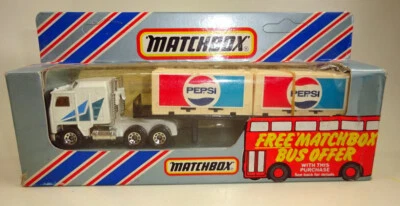 Matchbox Convoy CY3 Kenworth Double Container Truck "Pepsi" weiß in Box selten - Bild 1 von 4