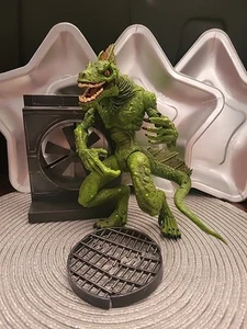 Marvel Toy Biz Spider-Man Ultimate Lizard Breakaway MTV Animated - Picture 1 of 1
