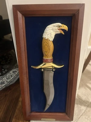 Cuchillo Coleccionista Franklin Como Nuevo “Águila Orgullosa” Diseño Cervezas Ray con Pantalla -NUEVO ESTADO Foto 1 de 4