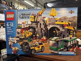LEGO City The Mine 4204 Gold Miners Crane Dump-Truck Train Drill NEW & SEALED