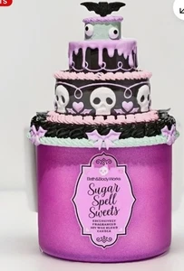 Bath & Body Works Halloween - Hochzeitstorte Glaskuppelkerze 2025 - süß! - Bild 1 von 4