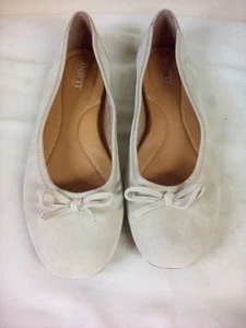 BORN BRIN Ballerina flache Schleife Ripsband 8,5 M Slipper Knochen beige Wildleder - Bild 1 von 8