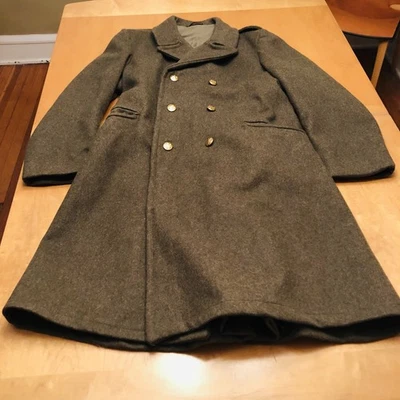 Gabardina larga de lana verde oliva del ejército belga 1967 doble pecho talla mediana Foto 1 de 4