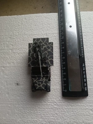 SD. KFZ. 7/2 mit 37 mm Flak geschütz,gebaut, 1/72, Standmodell für Dioramen ect. - Bild 1 von 4