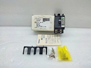 Toshiba E30C MCCB 2-Pole 5A Circuit Breaker Made in Japan New - Picture 1 of 15