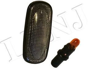 LAND ROVER DEFENDER 2007-2015 FENDER CLEAR SIDE MARKER REPEATER LIGHT XGB100310 - Picture 1 of 5