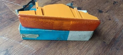 GENUINE FORD SIERRA MK1 FRONT INDICATORS   NEW OLD STOCK RARE NOW - Image 1 of 4