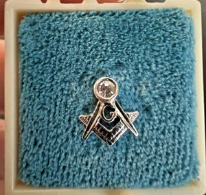 Masonic 14K Solid White Gold Tie Tac Pin Marked (14k Craft) Stone maybe Diamond. - Picture 1 of 16