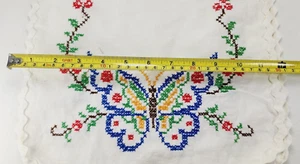 Handgefertigte Tischauflage Vintage Nadelspitze Schmetterling und Fanciwork Stickerei 37" - Bild 1 von 7