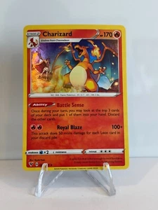 Charizard - (Cracked Ice Holo) 025/185 Deck Exclusives Holo - Picture 1 of 2