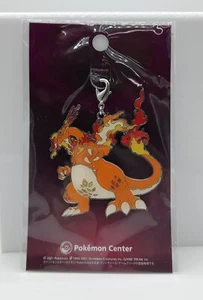 Pokemon Center Gigantamax Charizard grande 2" metal llavero encanto - Imagen 1 de 1