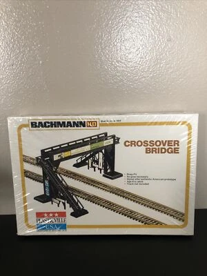 Bachmann Plasticville HO Scale CROSS-OVER BRIDGE #2805 - Image 1 of 4