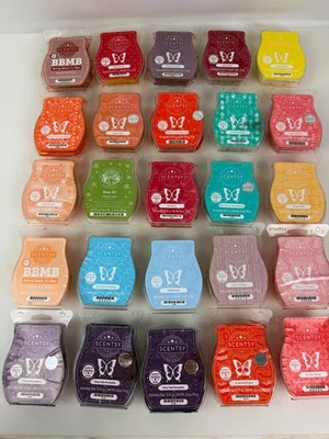 Lot of 25 Assorted Scentsy 3.2 oz Wax Melts 8-Bar Packs Assorted - New - Image 1 of 3