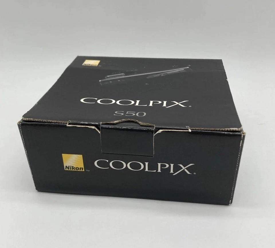 Nikon COOLPIX S50 Black 7.2MP 3x Zoom Compact Digital Camera 2 Batteries Box - Image 1 of 4