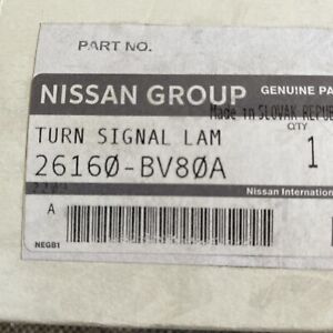 GENUINE NEW Nissan Turn Signal Lamp 26160BV80A